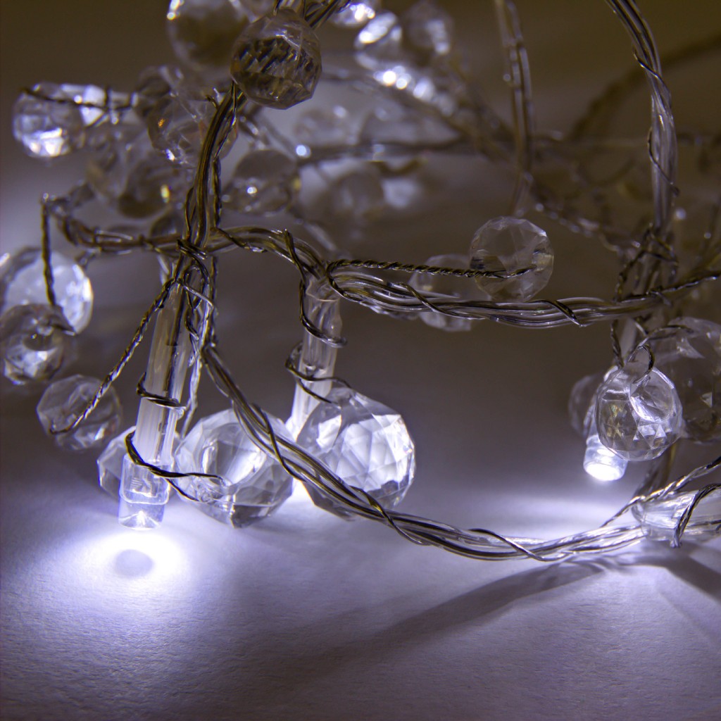 Lichterkette mit Kristallen, 10er LED kaltweiß von decoLED