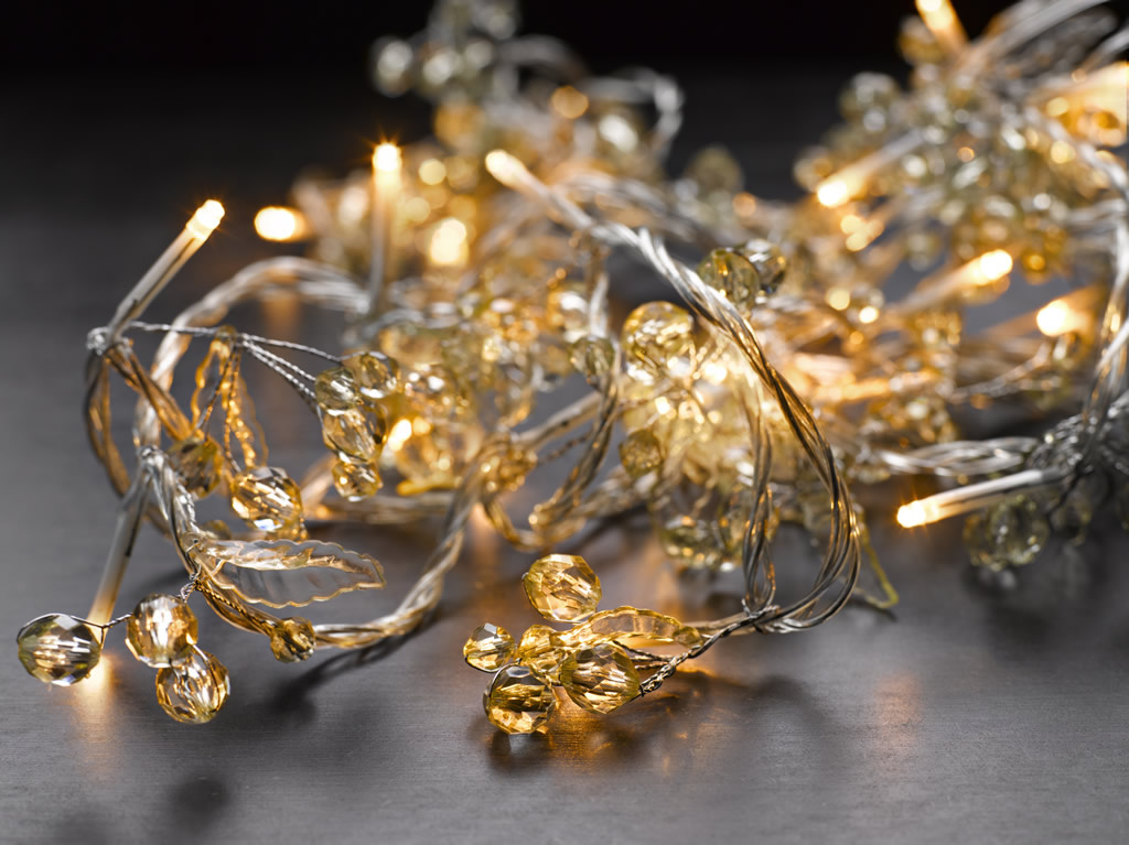 LED Lichterkette mit golden Kristallen decoled.de